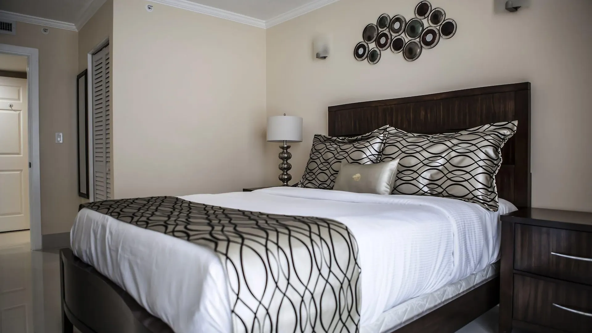 The Mutiny Luxury Hotel