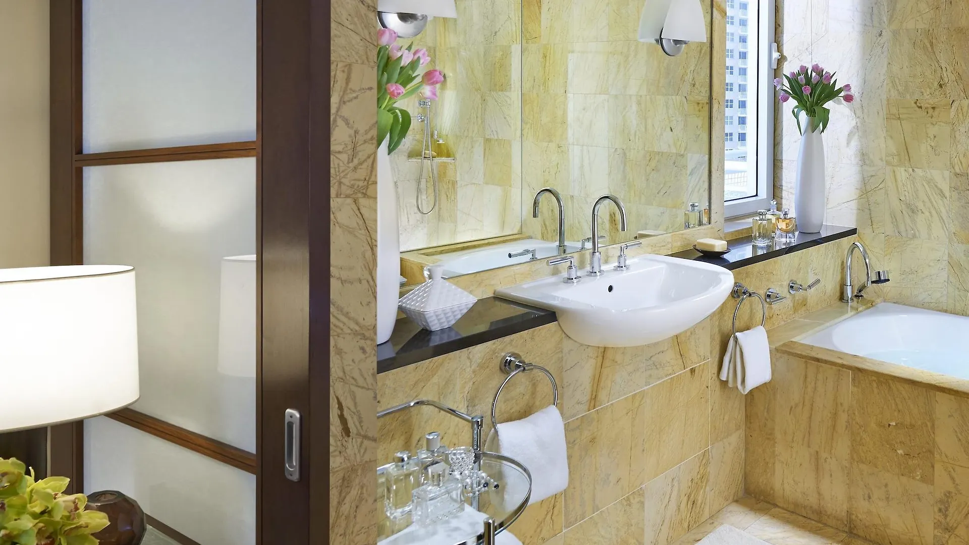 Mandarin Oriental, מלון