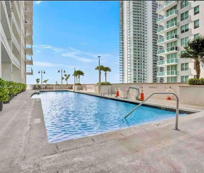 Διαμέρισμα Brickell Center W/city & Bay View + Free Parking!