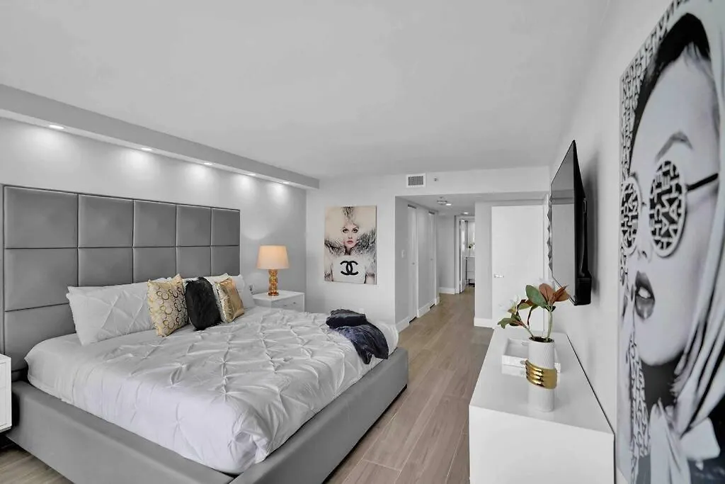 דירה Big Energy! Water Views And Newly Renovated!