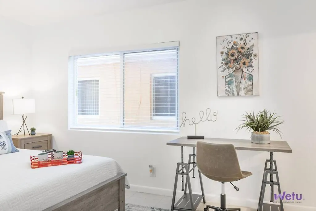Hidden Gem Apt/near Downtown & Brickell Miami