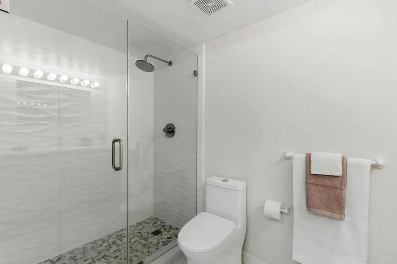Brickell Bay View Oasis With Pool Hot Tub And Gym Casa de Férias *