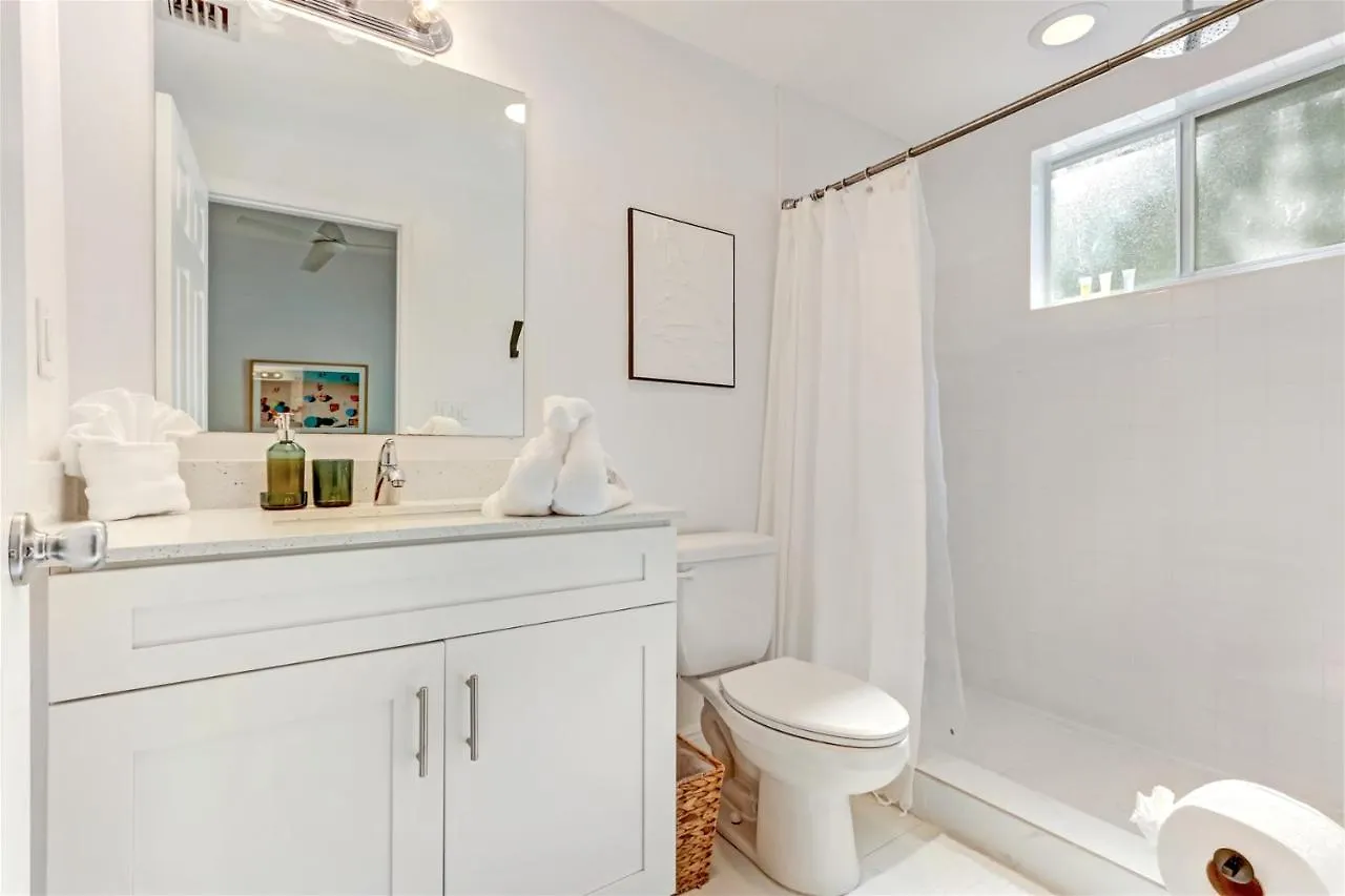 Casa vacanze Artease 2 -largest, Stylish, Peloton Bike, Near Wynwood Walls & Restaurants *