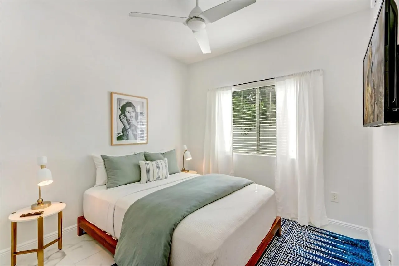 Casa vacanze Artease 2 -largest, Stylish, Peloton Bike, Near Wynwood Walls & Restaurants *