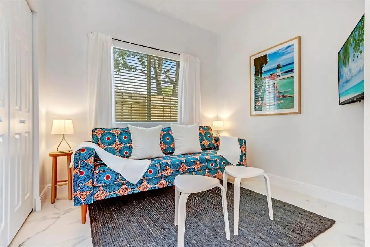 Wynwood Jumbo - Sleeps 16 & Free Parking