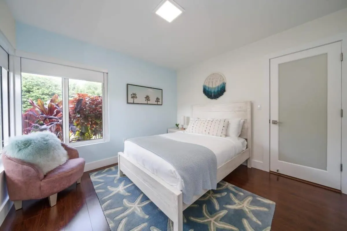 Boho House - Stylist With Parking And Large Yard *