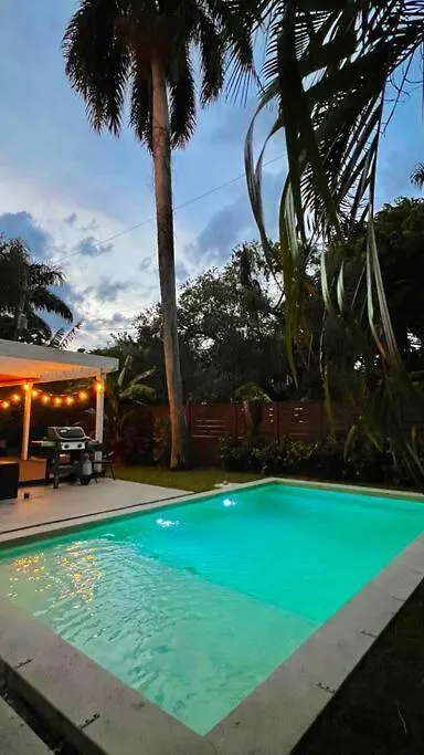 Pool! Location! Steps To The Water! Kid Friendly! Hébergement de vacances *