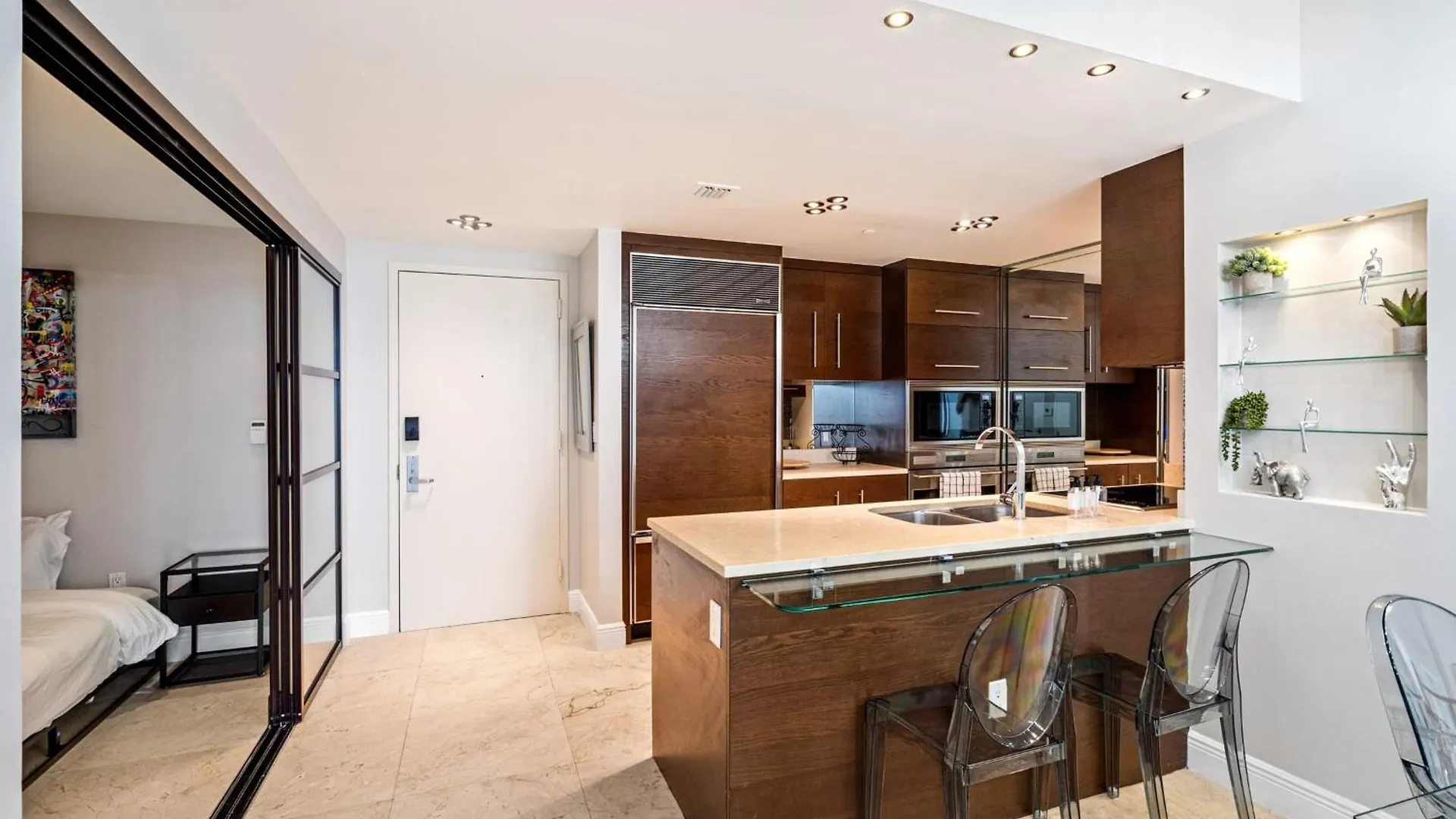 Holiday home Luxury 2 Bd Free Pool + Gym + *