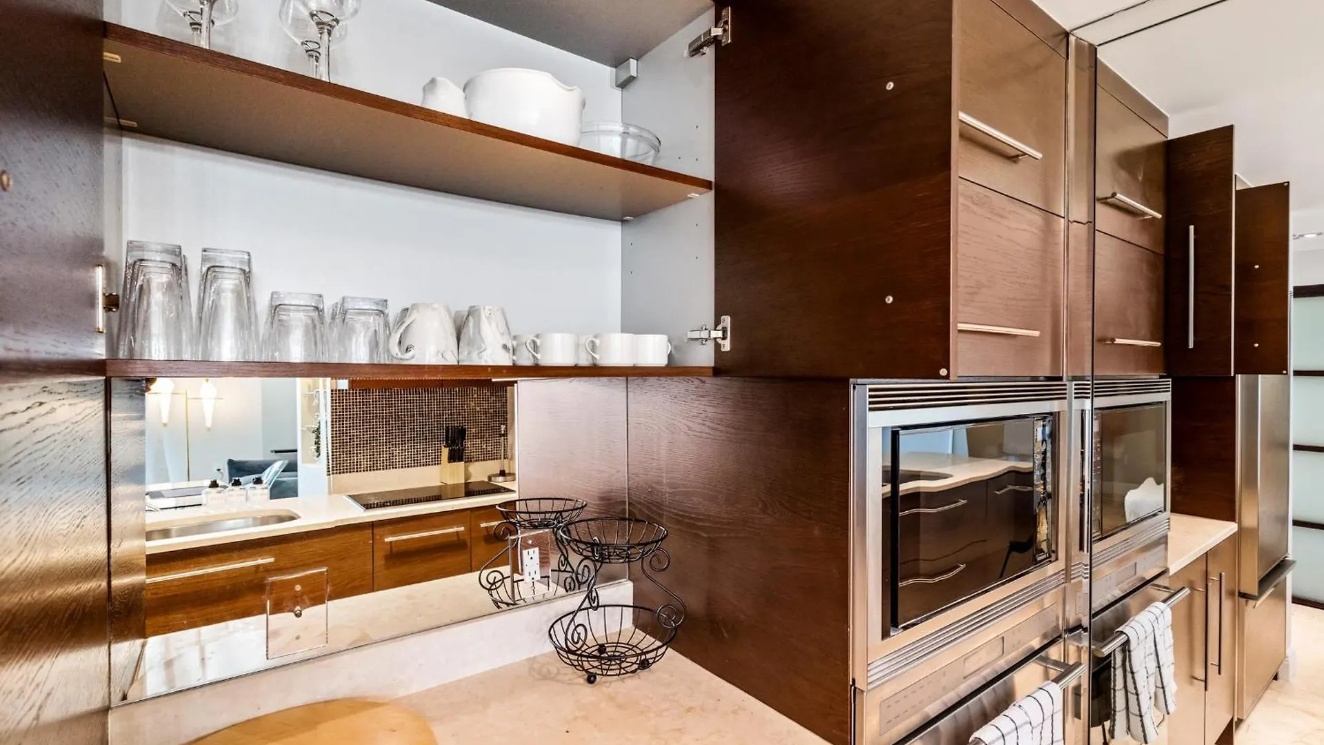 Holiday home Luxury 2 Bd Free Pool + Gym + Miami