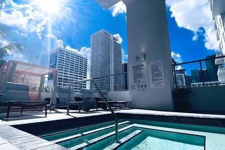 度假居 Sky-high Oasis Heated Pool & Gym Skyline Vista