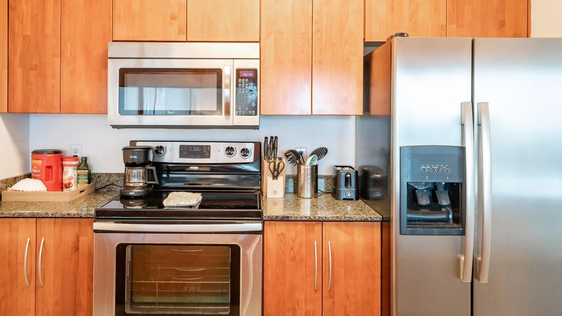 Apartment Bay Front Highrise Oasis In Brickell