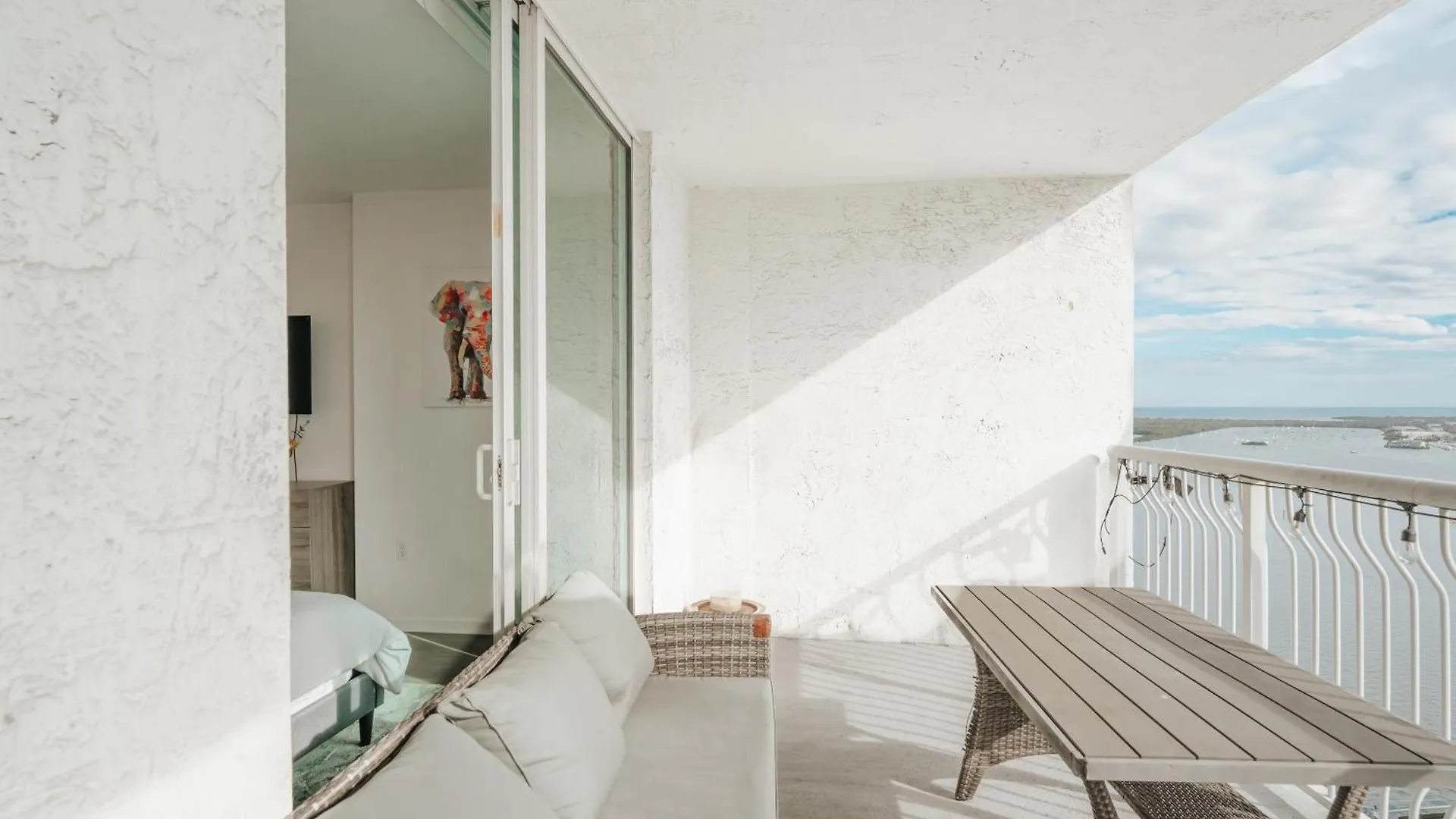 Bay Front Highrise Oasis In Brickell Apartment *