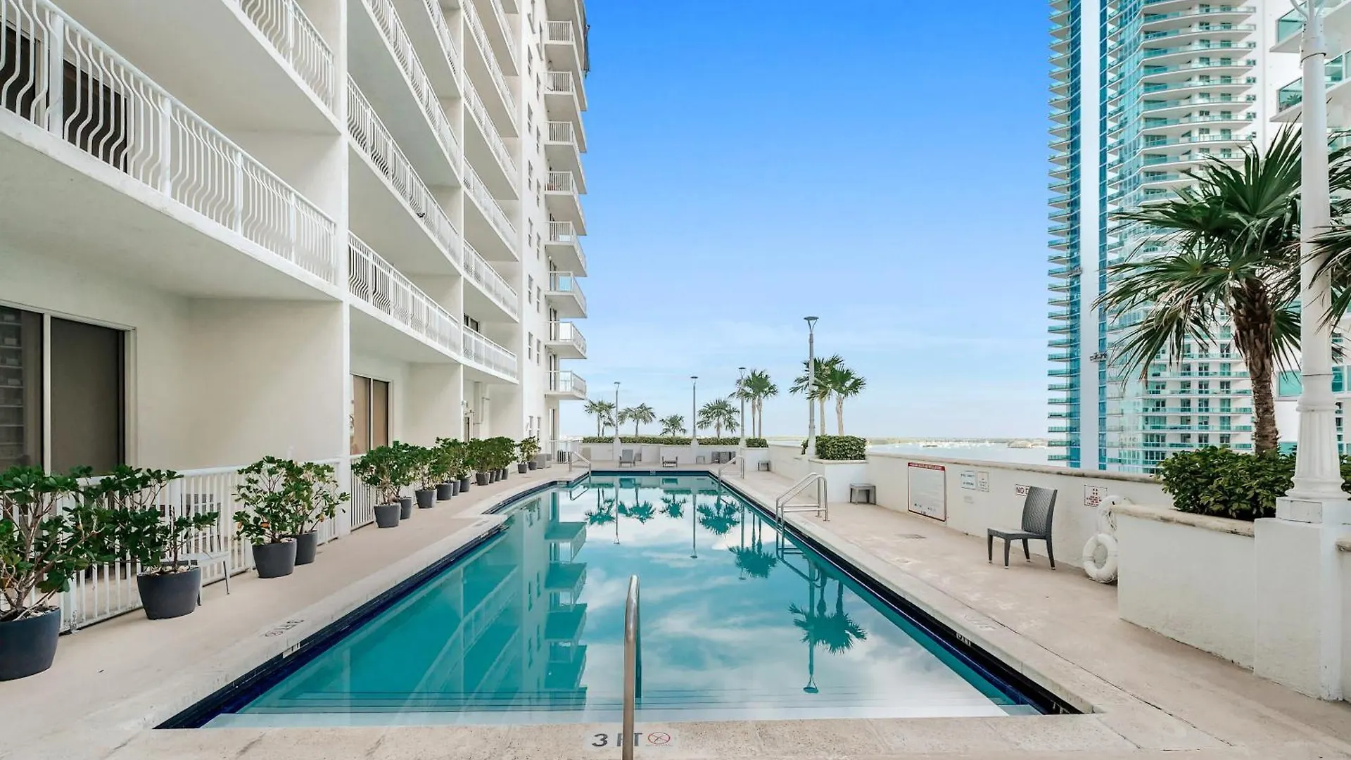 Bay Front Highrise Oasis In Brickell Apartment *