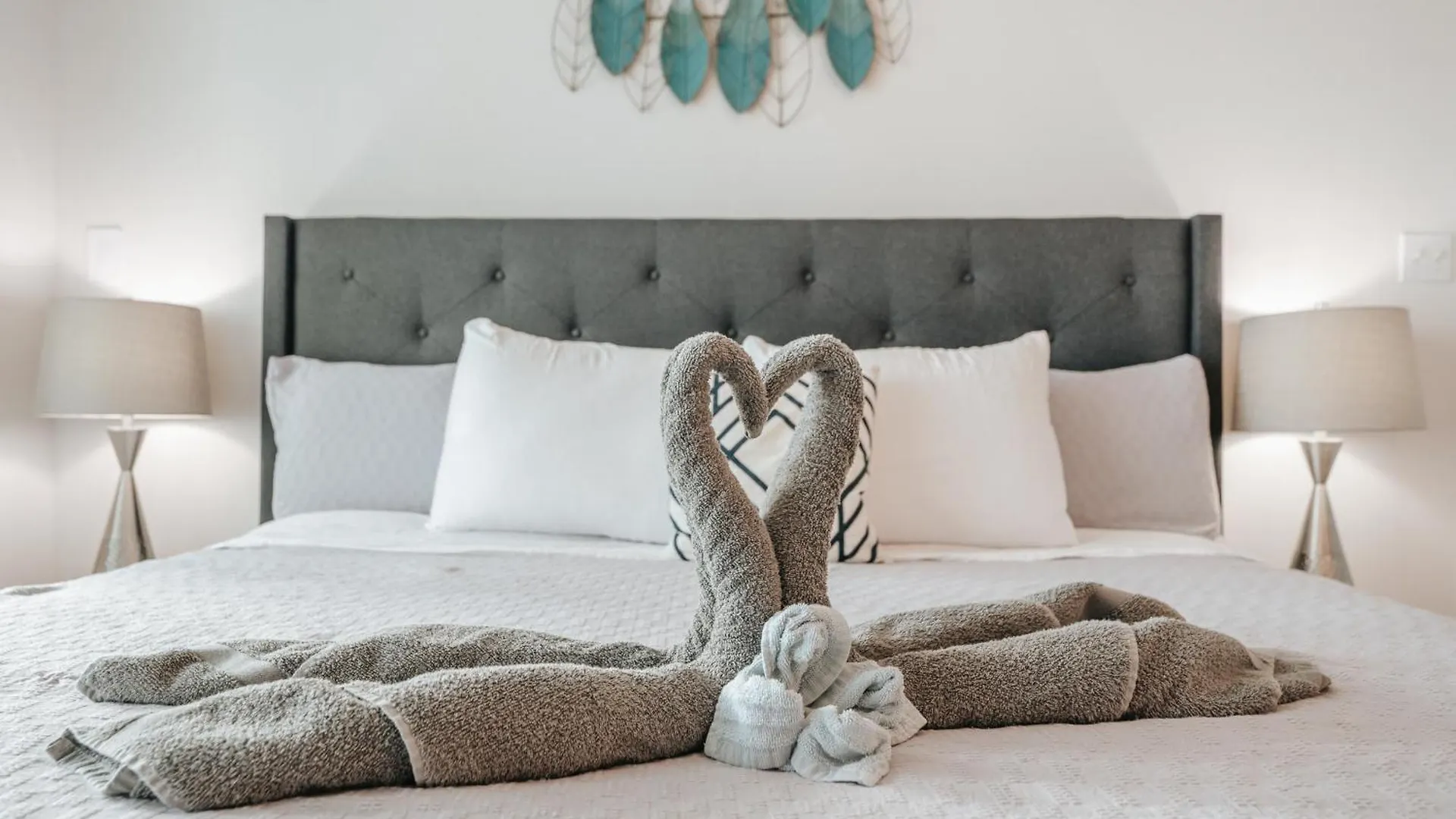 Apartment Bay Front Highrise Oasis In Brickell *