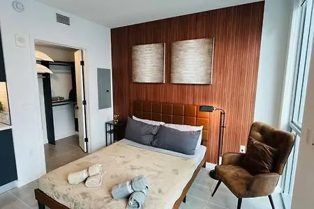 Lejlighed Huge Pool & Gym - Explore Miami's Heat Miami