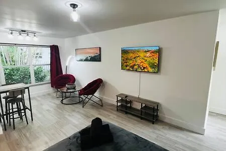 Cozy Xxl Free Parking Apartment