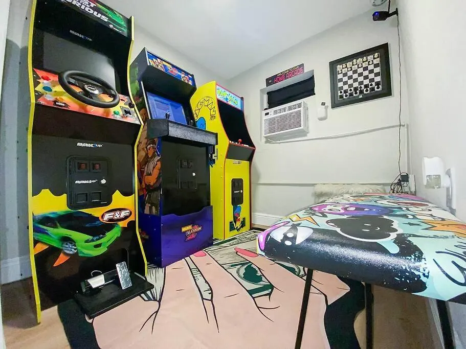 Unique Art Escape W/ Hottub, Arcade & Murals * Μαϊάμι