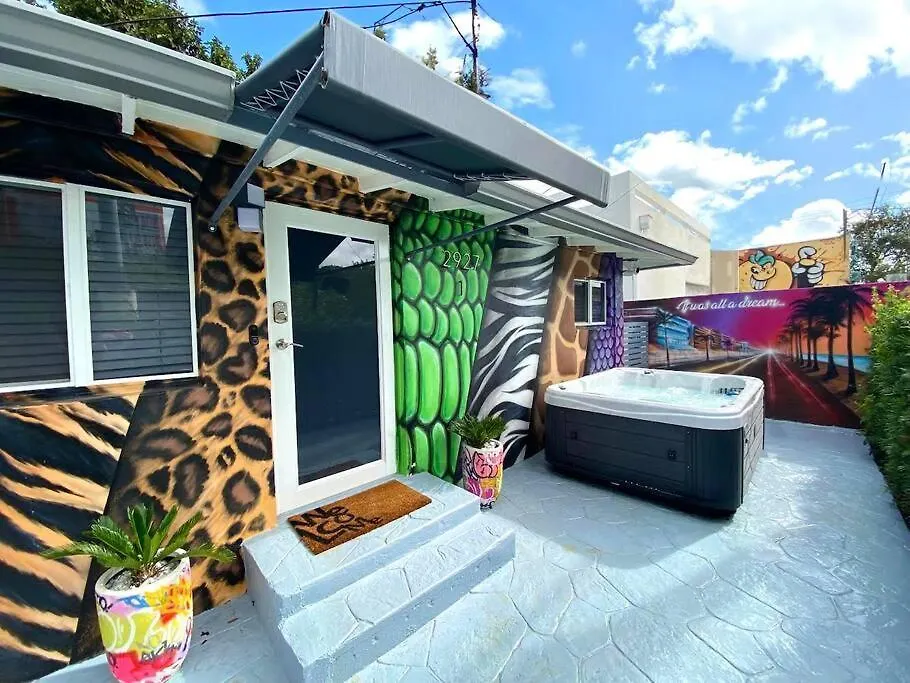 Σπίτι διακοπών Unique Art Escape W/ Hottub, Arcade & Murals