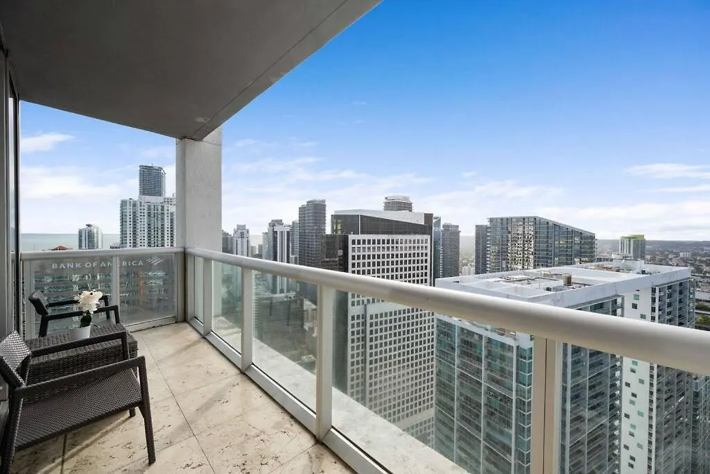 41st Floor Icon Brickell Corner 2 Bed/2bath With Bay And Cityview • 5 Star