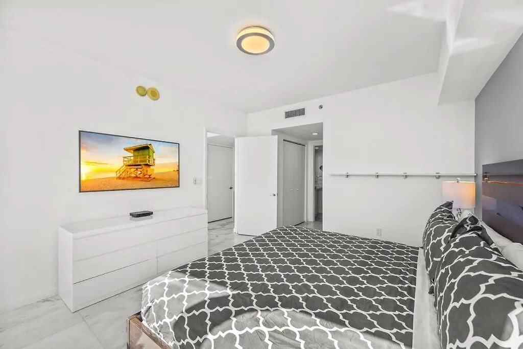 41st Floor Icon Brickell Corner 2 Bed/2bath With Bay And Cityview • 5 Star Apartman Miami