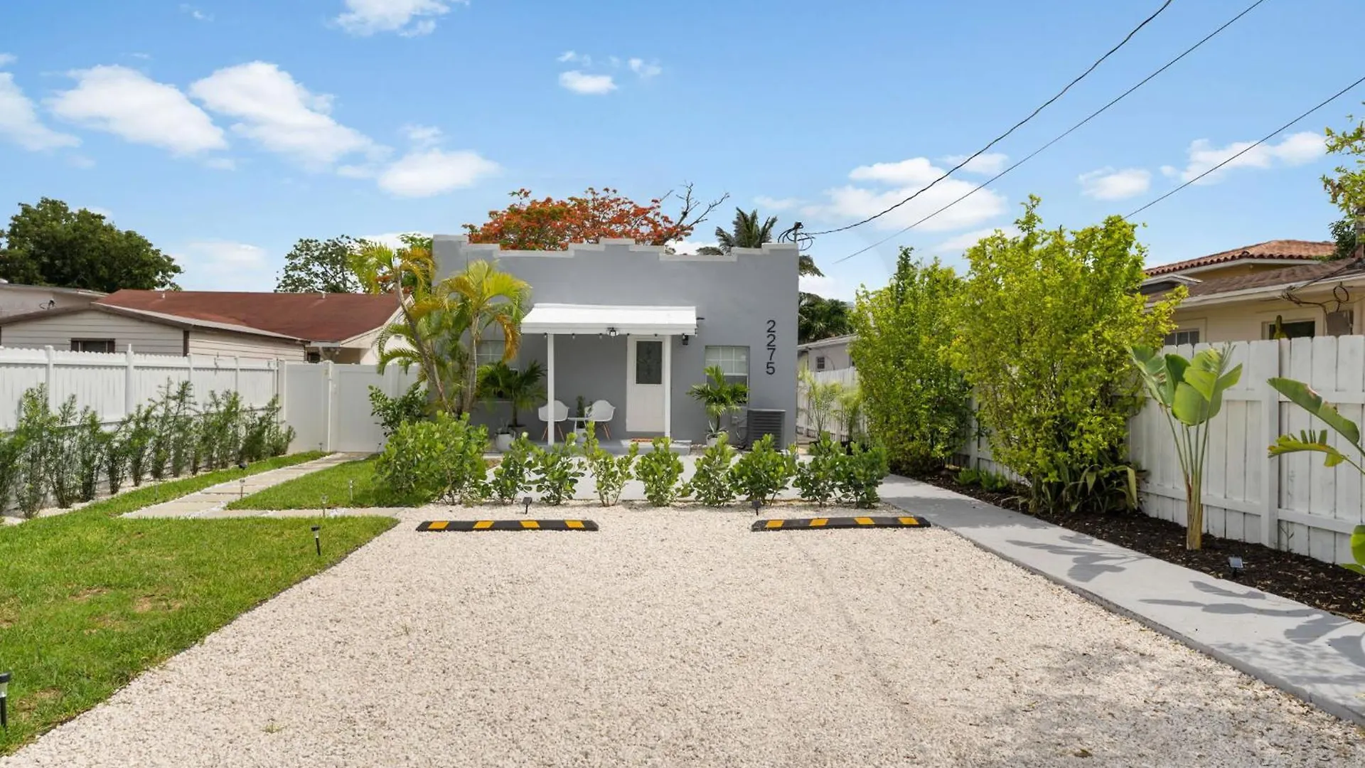 Cozy 2 Bedroom W/gated Parking, Patio & W/d * Μαϊάμι