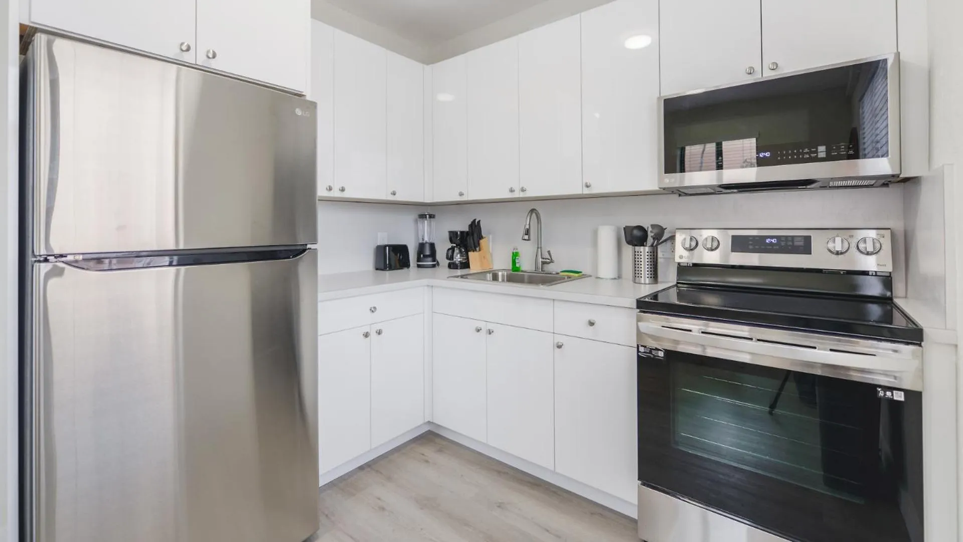 Apartment Heart Of Little Havana Awaits *