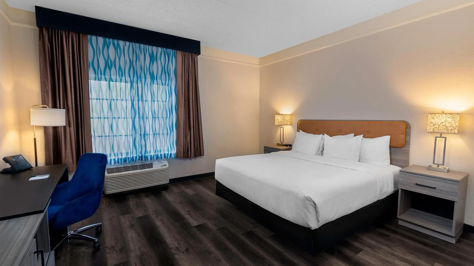 Hotel La Quinta By Wyndham Miami Airport West 3*
