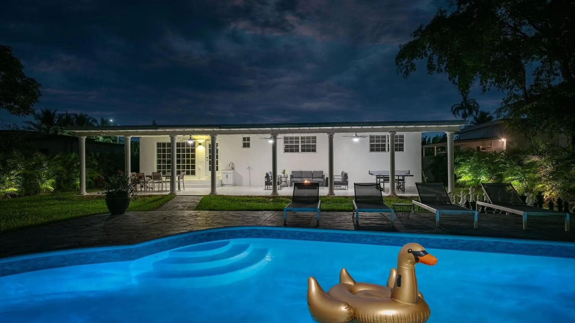 New Tropical Oasis Retreat In * Miami