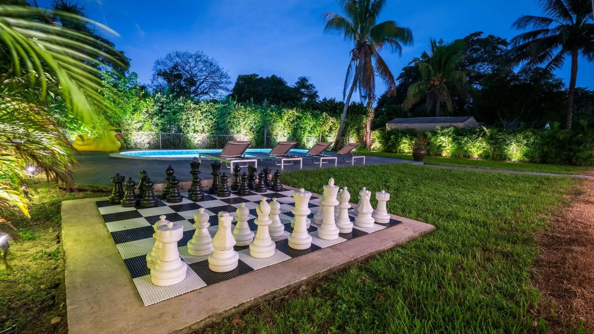 Villa New Tropical Oasis Retreat In