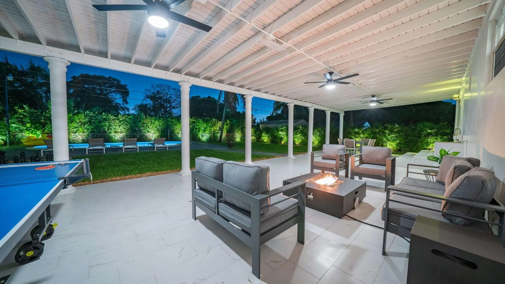 Villa New Tropical Oasis Retreat In Miami