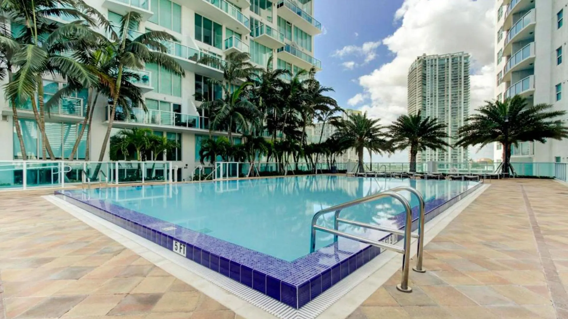Luxury Mona Lisa Loft, Center Of Brickell *