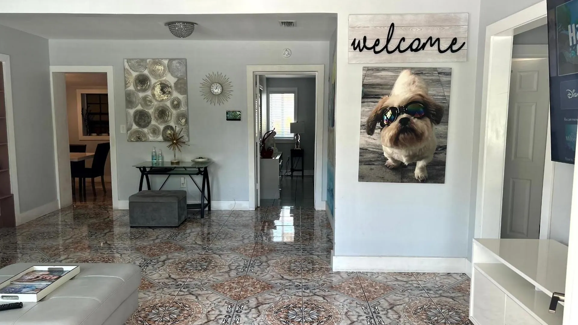 Main House 3 Bed 2 Bath & 1 Bed 1 Bath Holiday home *