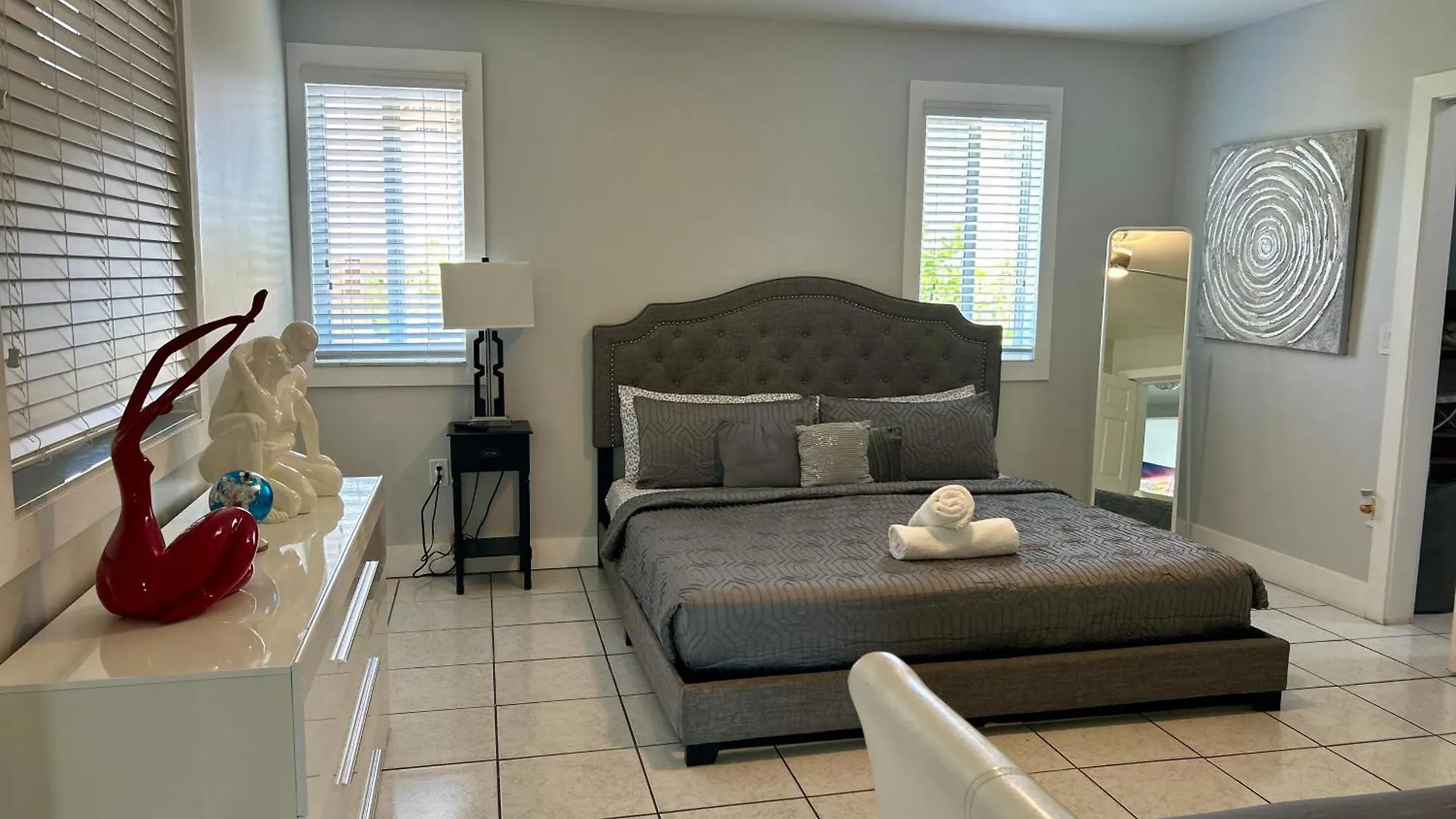 Holiday home Main House 3 Bed 2 Bath & 1 Bed 1 Bath