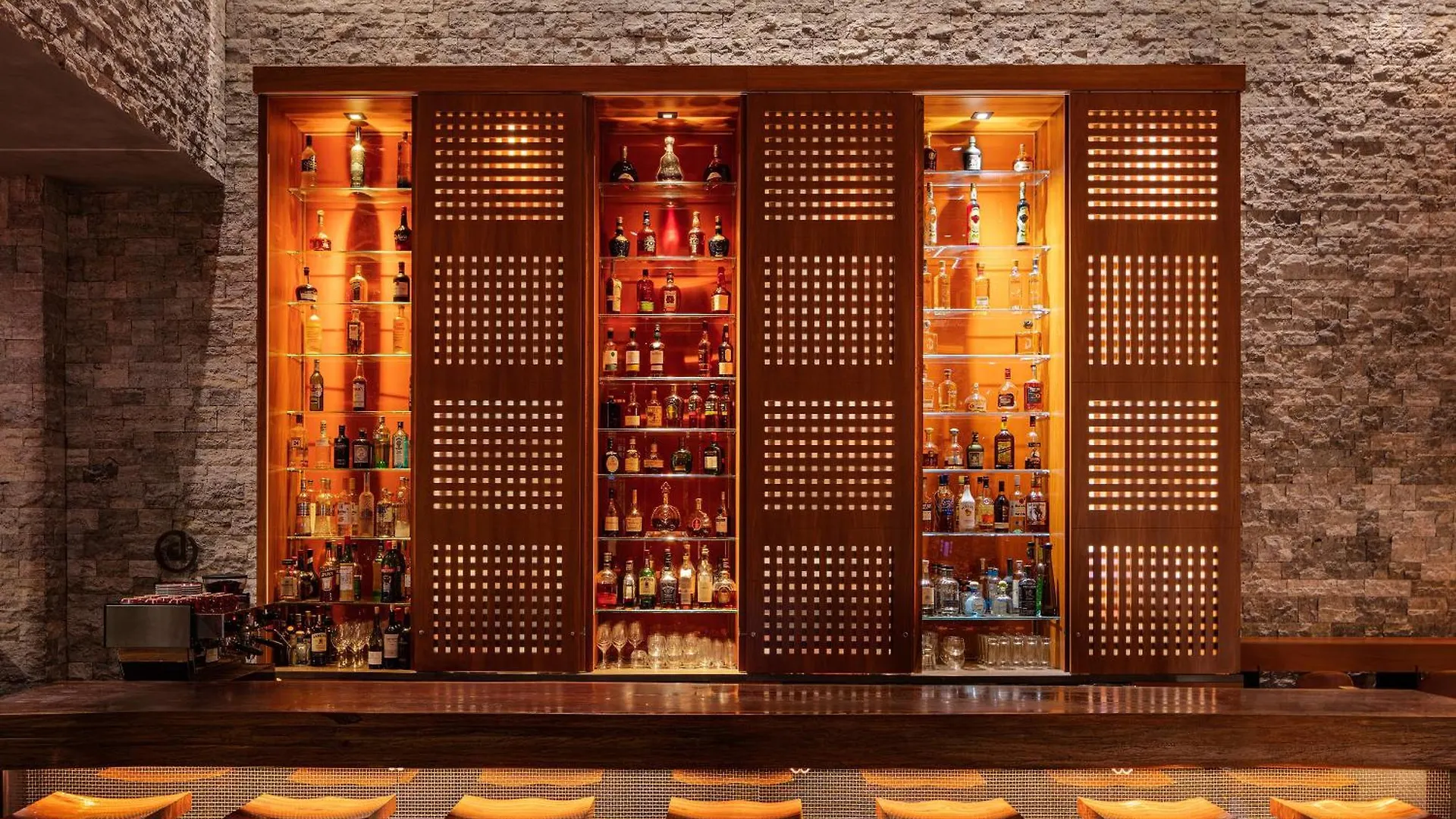 Hotel East