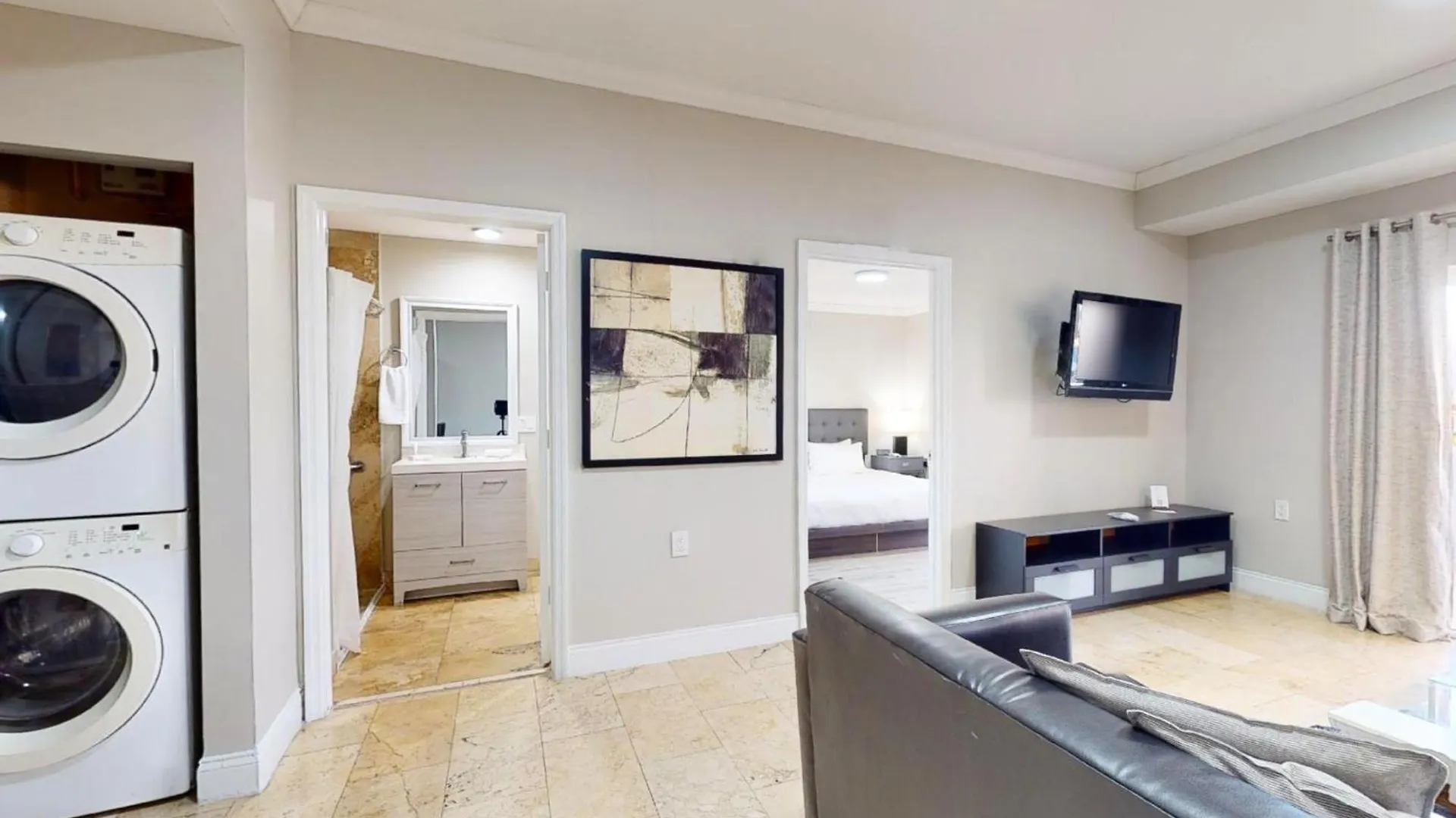 Nuvo - Miami / Doral 4*