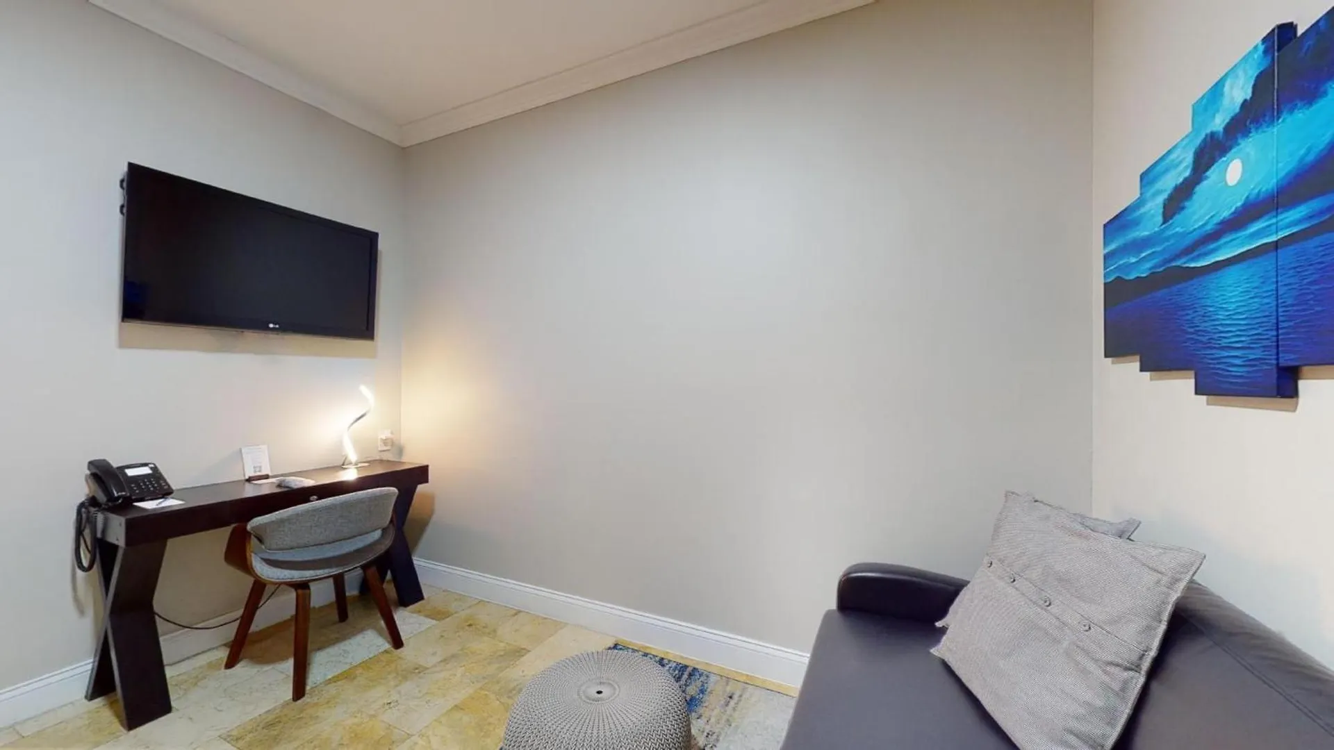 Nuvo - Miami / Doral Hotel