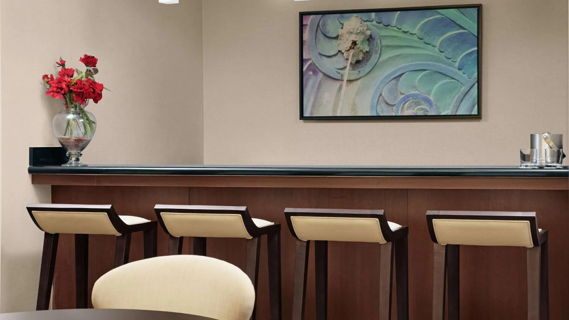 Otel Doubletree By Hilton Airport & Convention Center Miami