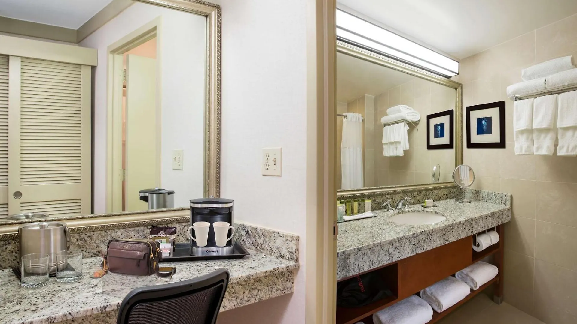 Doubletree By Hilton Airport & Convention Center