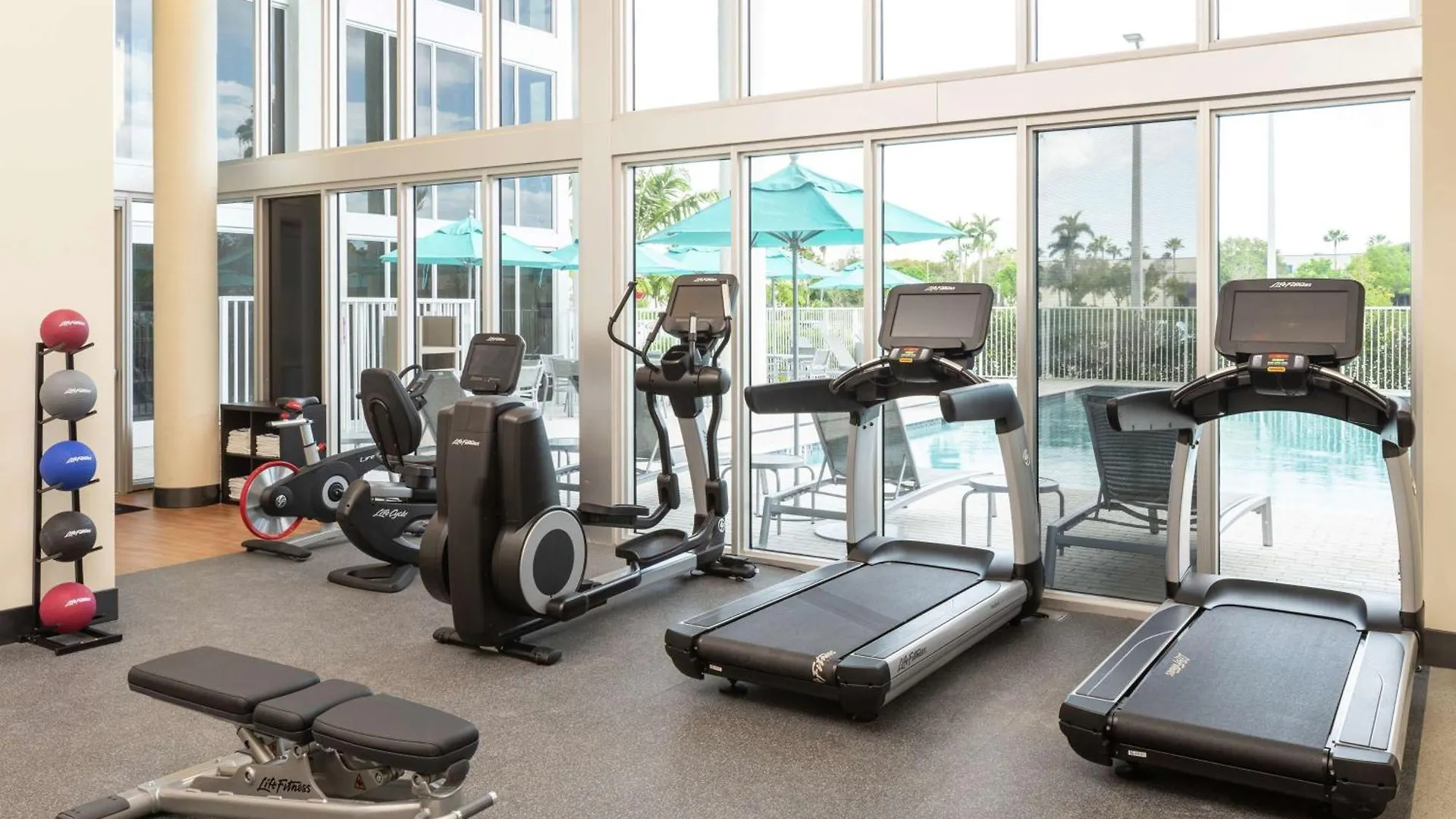 Hotel Doubletree By Hilton Miami Doral 4*