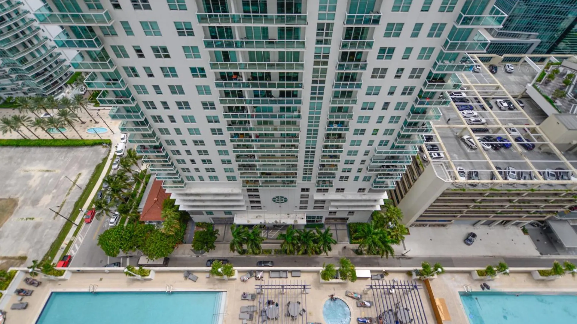 Apartamento Style, Comfort, And Perfect Location In Brickell *