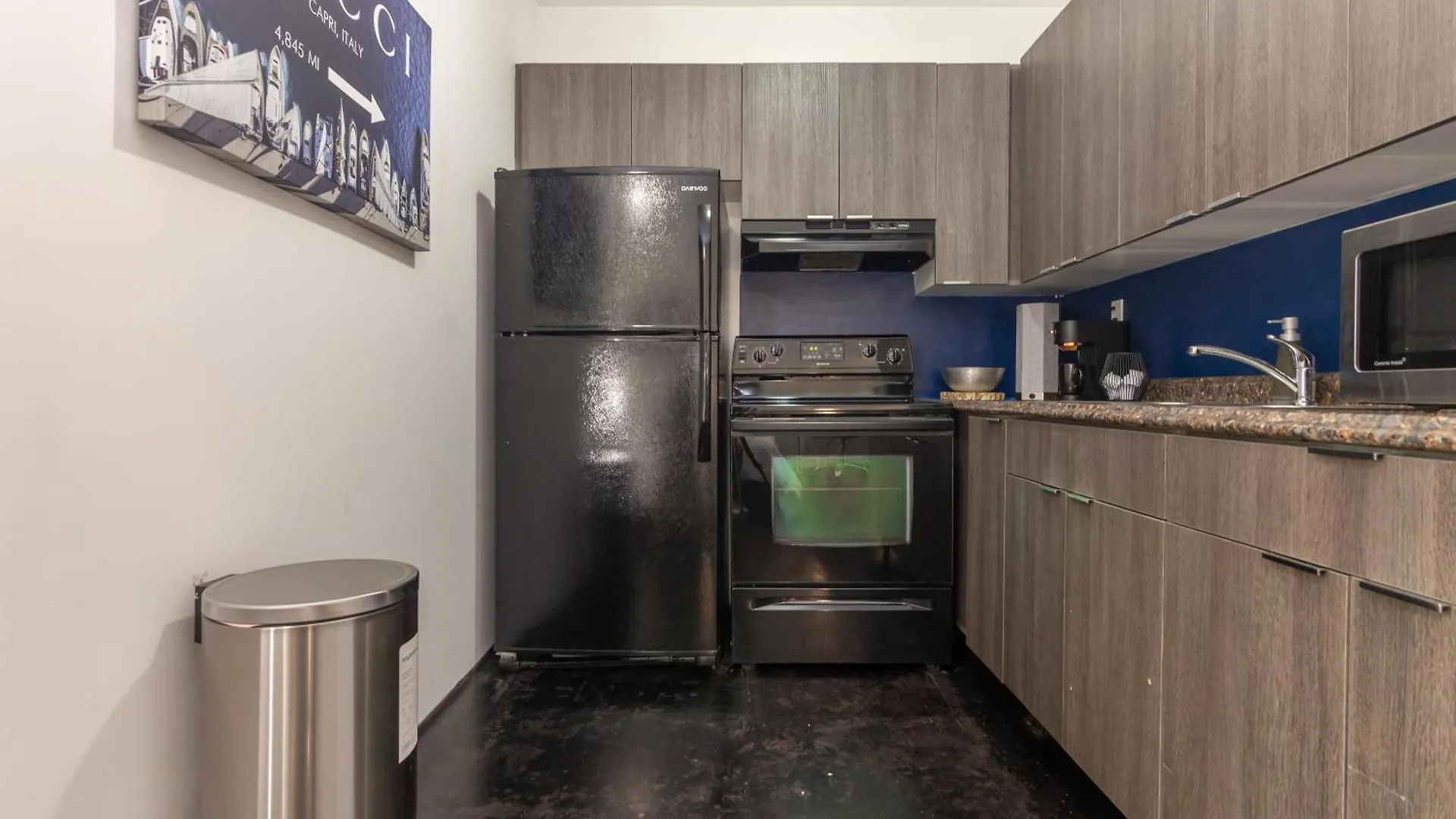 Midtown - Wynwood Area With Balcony - Art District Near Apartment