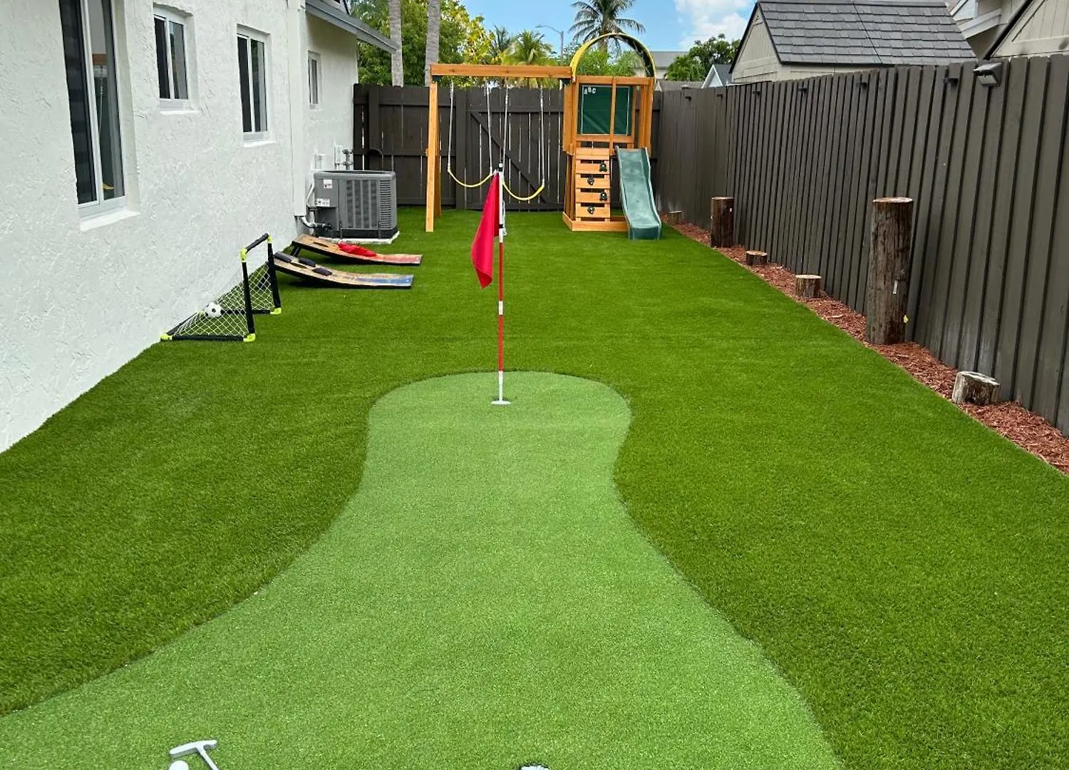 Original Art Poolside Fun House Minigolf L42