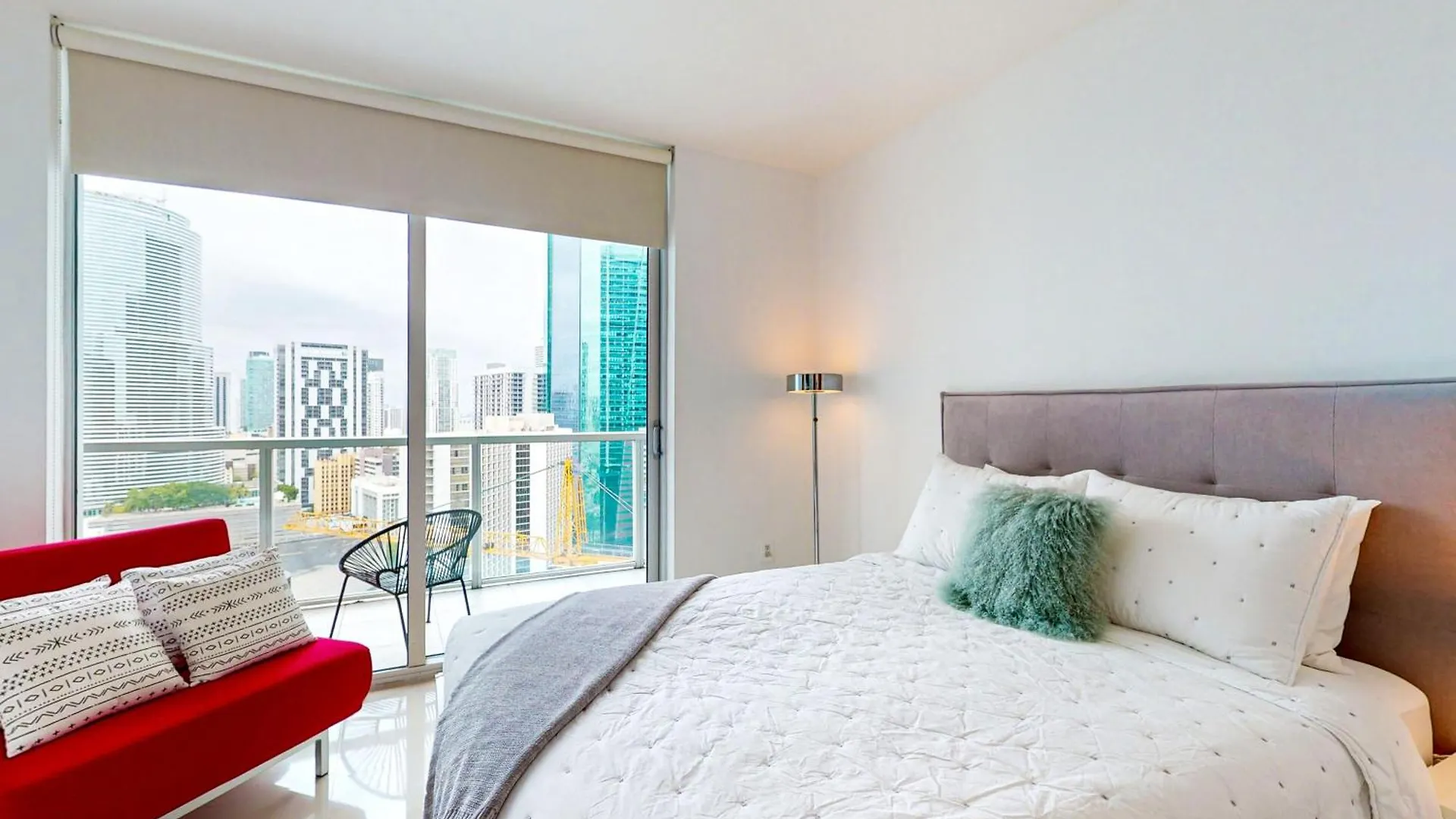 The Heart Of Miami, #2801 *