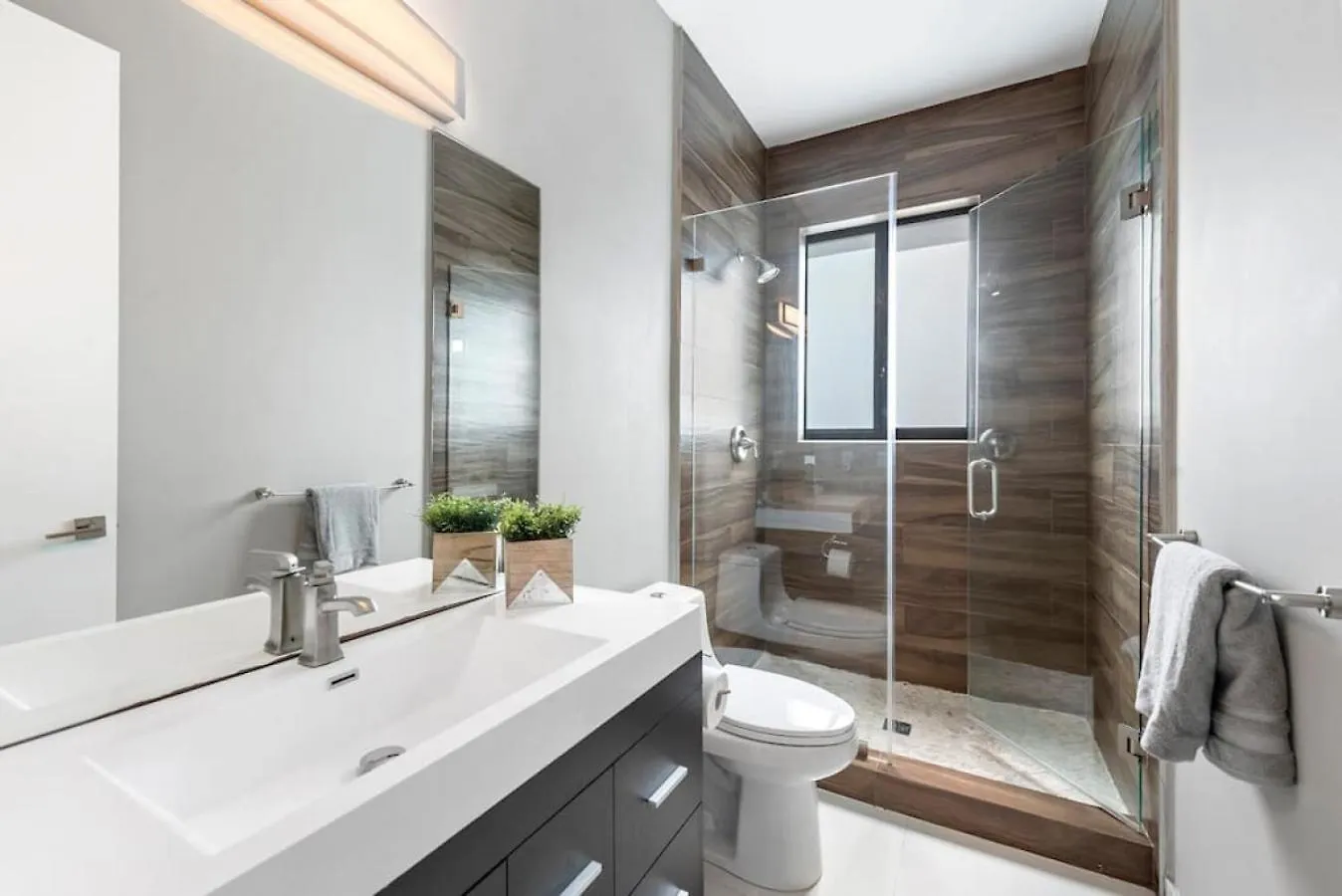 Granada Modern Luxury In Massive Mansion With Heated Pool * Miami