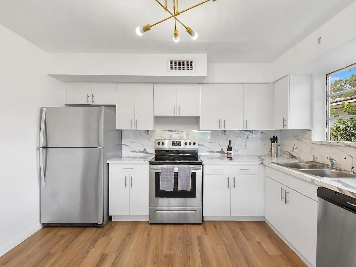 3br Newly Renovated In 15 Min To * Miami