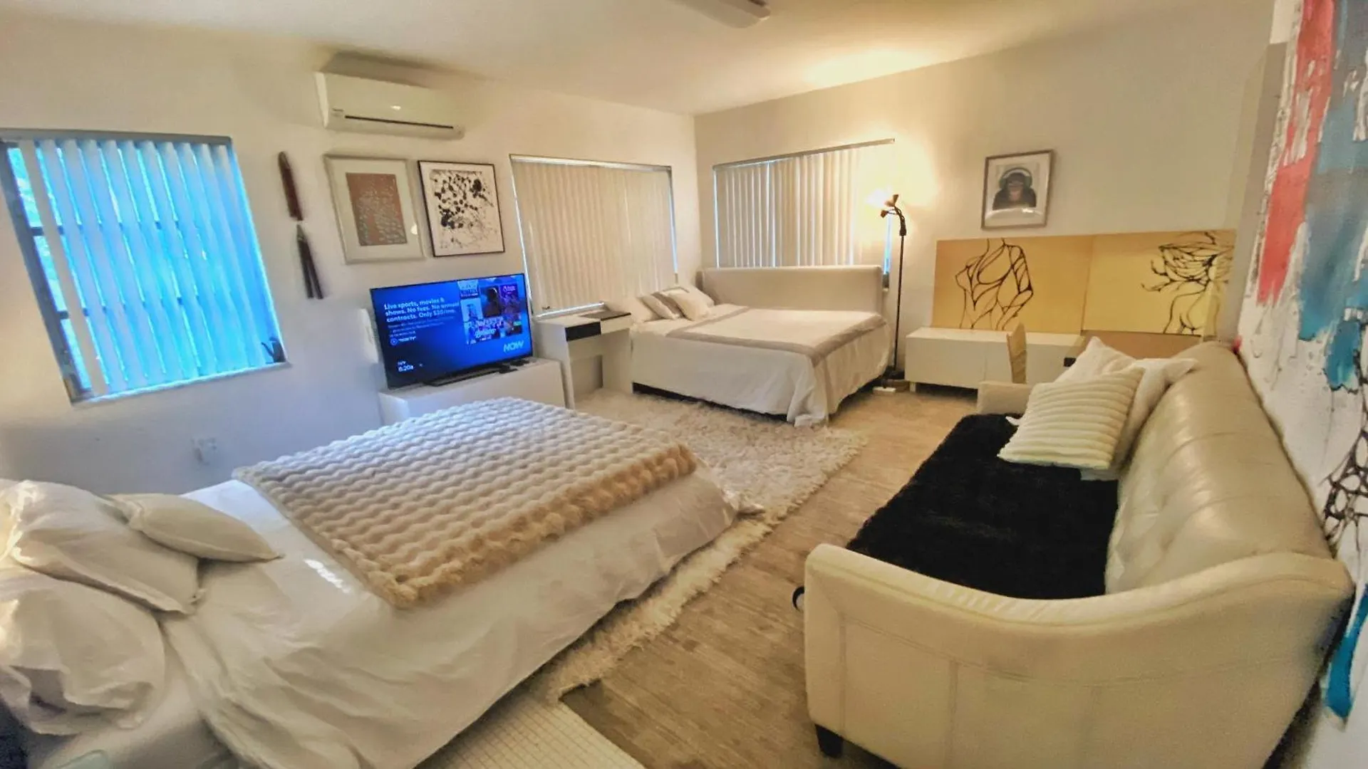 Homestay Studio Near Cocowalk, Brickell, Mercy Hospital Δωμάτια σε οικογενειακή κατοικία Μαϊάμι