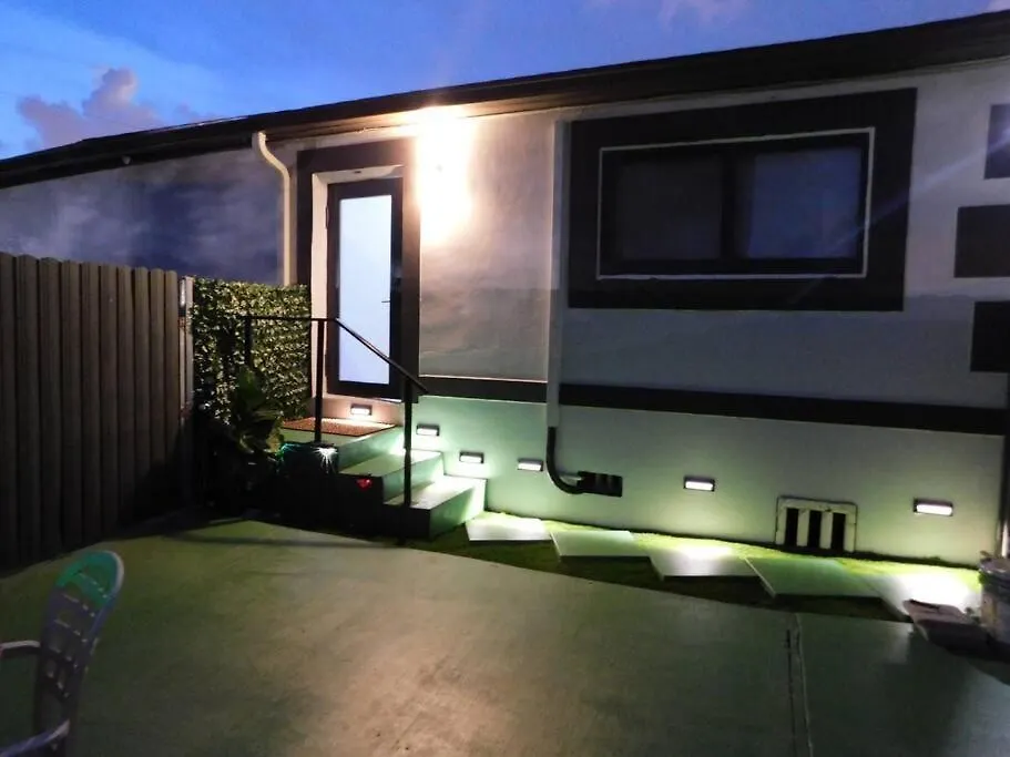 Apartment Cozy Apartment, With Separate Entrance Miami