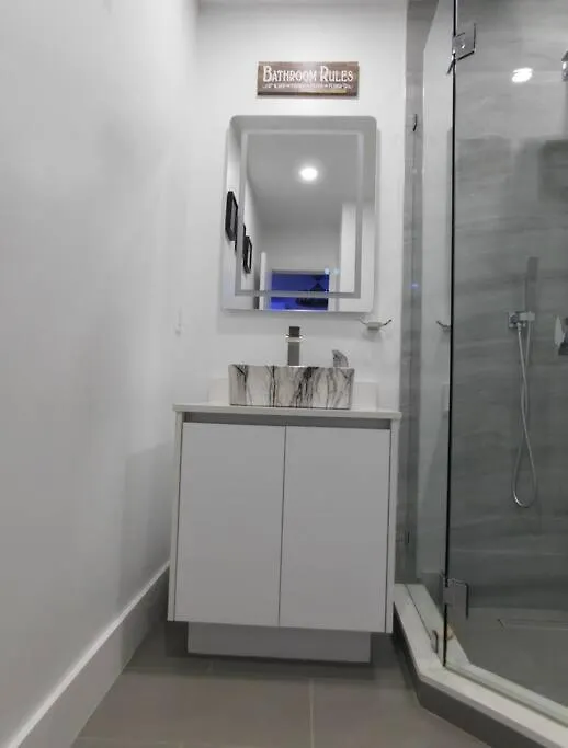 Cozy Apartment, With Separate Entrance * Miami