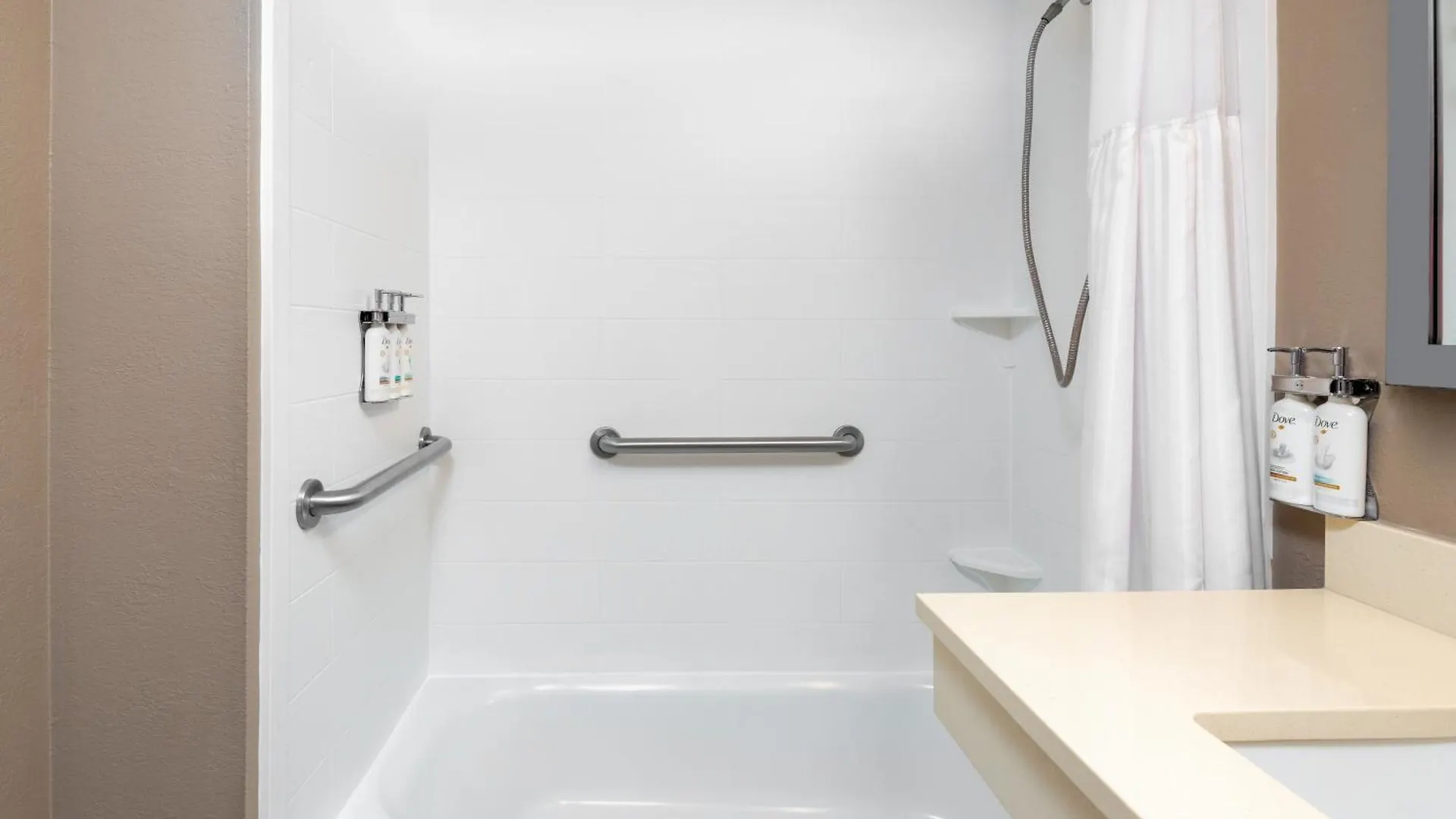 Hotel Miami-doral Area By Ihg 4*
