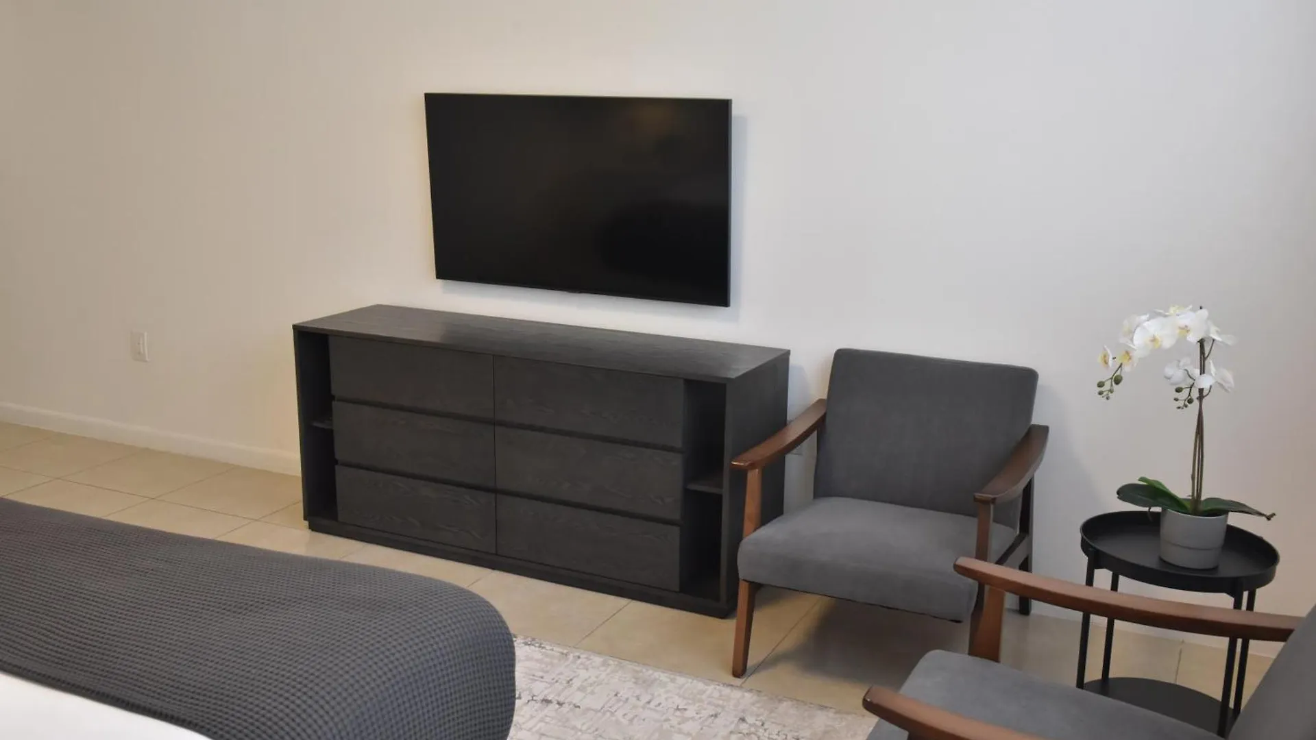 Apartment 515-trendy 2bd2ba Midtown Huge Private Patio! Miami
